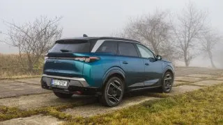 Peugeot E-5008 Dual Motor