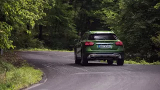 Mercedes-Benz GLA jezdí jistě a pohodlně. 7