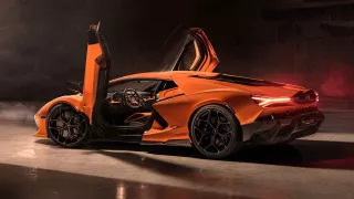 Lamborghini Revuelto