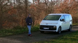 Recenze Hyundai Staria HEV Luxury