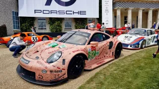 Porsche 911 RSR