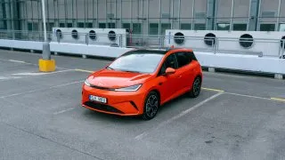 Nový BYD leze Fabii do zelí. Cena je vysoká, ale na některé trumfy Škoda nemá odpověď