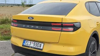 Testovaný Ford Capri.