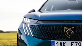 Peugeot 5008 Hybrid 145 e-DCS6