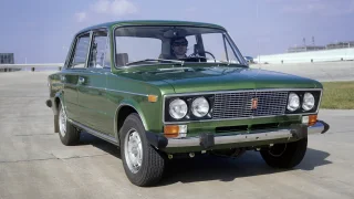 Sovětská Lada lákala československé motoristy na luxus a sílu. Připomeňte si brožuru z roku 1987