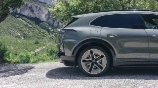 Porsche Cayenne Electric