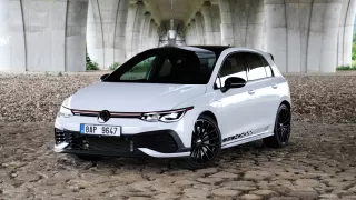 Test Volkswagenu Golf GTI Clubsport 45: Jízdně nejlepší předokolka současnosti, ale ten interiér