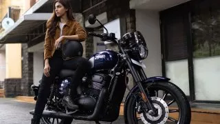 Jawa 42 Touring Edition