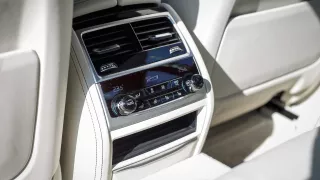 BMW 750i xDrive 40