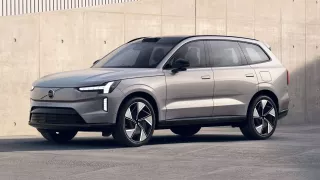 Volvo EX90 přijíždí a začíná novou elektrickou éru automobilky