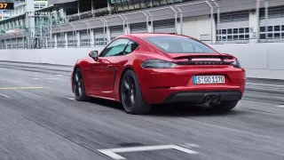 Porsche 718 GTS Cayman a Boxster 14