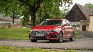 Hyundai byl vloni nejoblíbenější značkou soukromých majitelů, těsně předčil Škodovku