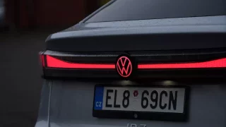 Zvrat ve vývoji nové elektrické platformy Volkswagenu. Nakonec nabídne i spalovací motory
