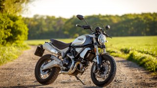 Ducati Scrambler 1100 statické a detaily 1