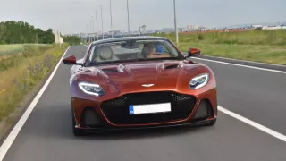 Aston Martin DBS Superleggera