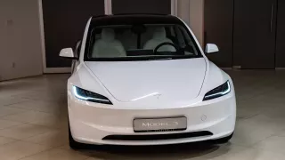 Tesla Model 3 Highland