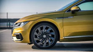 Volkswagen Arteon R-Line 2.0 TSI exteriér 1