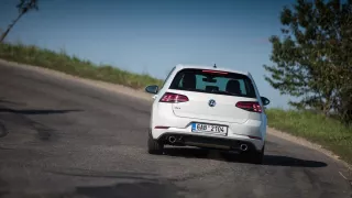 Volkswagen Golf GTI jízda 3