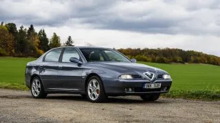 Alfa Romeo 166
