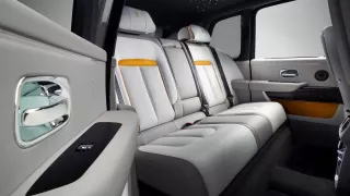 Rolls-Royce Cullinan Temptest Grey