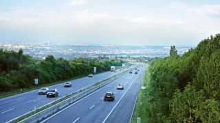První česká dálnice s rychlostí 150 km/h: 90 milionů za tendr, další úseky v plánu