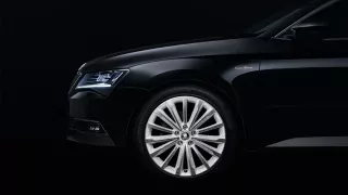 Škoda Superb Black Crystal - Obrázek 3