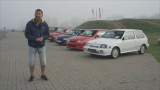 Honza řídil Suzuki Swift bez střechy. Moc výkonu nemá, přesto je to neskutečně zábavné auto