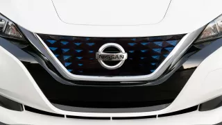 Nový Nissan Leaf je tu. Vypadá dobře a ujede 380 k