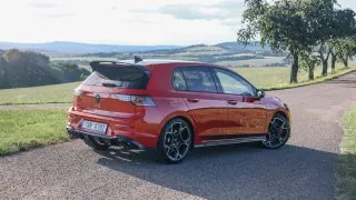Volkswagen Golf GTI Edition 50