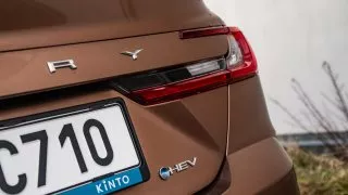 Test Toyota Camry 2024