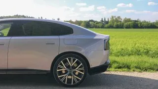 Volvo ES90