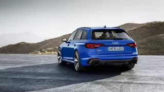 Audi RS4 Avant 4