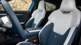 Alpine A390