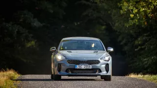 Kia Stinger jízdní 10