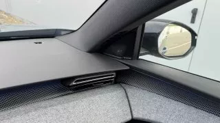 Peugeot e-3008