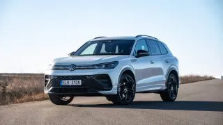 Plug-in hybridní Tiguan si úspěšně hraje na elektromobil, ale jinak je to fajn auto za slušnou cenu