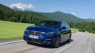 Vylepšený Peugeot 308 ve verzi kombi 1