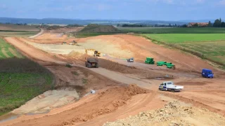 50 kilometrů nových dálnic za jediný měsíc. Česko dostane dopravní dárek k Vánocům