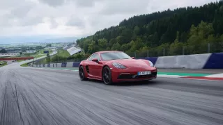 Porsche 718 GTS Cayman a Boxster 12