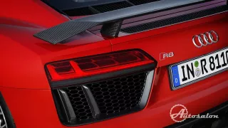 Audi R8 V10 Plus 16