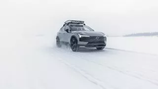 Volvo EX30 Cross Country