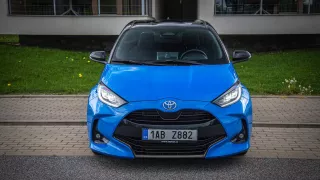 Toyota Yaris 1.5 hybrid FL 96kW