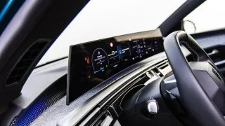 Peugeot E-5008 Dual Motor