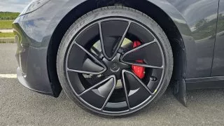 Tesla Model 3 Performance