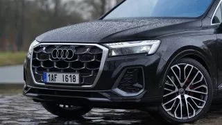 Prohlédněte si galerii současné Audi Q7
