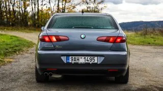 Alfa Romeo 166