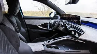 Peugeot E-5008 Dual Motor