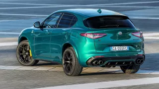 Alfa Romeo Giulia a Stelvio 2020