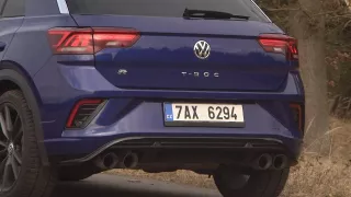 Volkswagen T-Roc R prdí jako placatá formule. Mě to nebere, ale kluky asi potěší