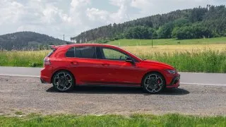 Volkswagen Golf GTI Edition 50